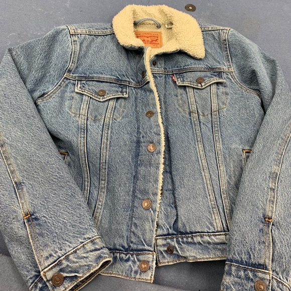 BRAND NEW LEVI’S SHERPA JACKET - Picture 2 of 2